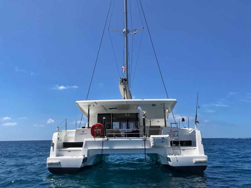 Book yachts online - catamaran - Lucia 40 - Aquila  - rent