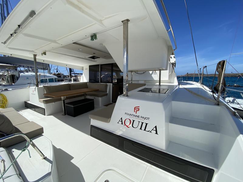 Book yachts online - catamaran - Lucia 40 - Aquila  - rent