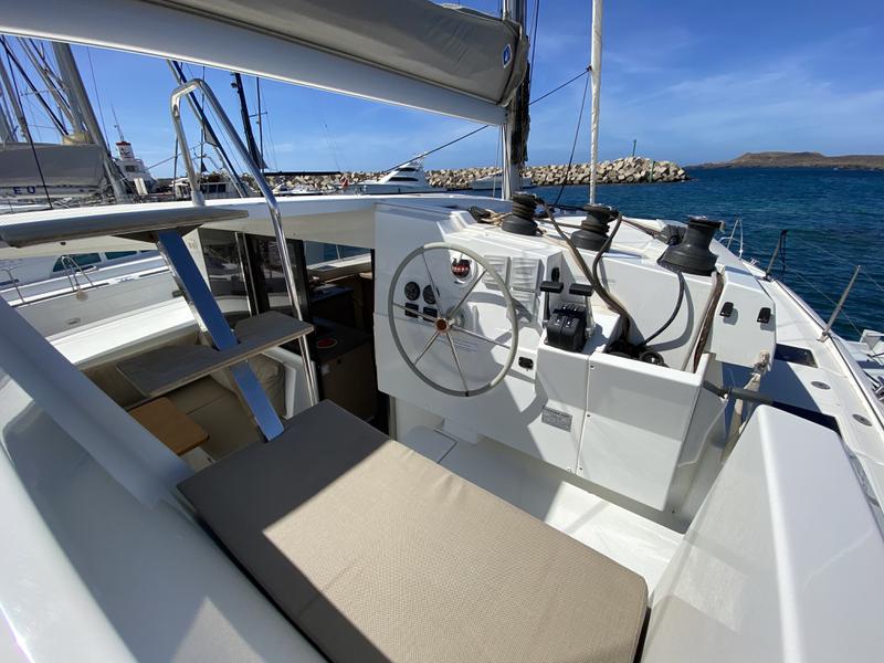 Book yachts online - catamaran - Lucia 40 - Aquila  - rent
