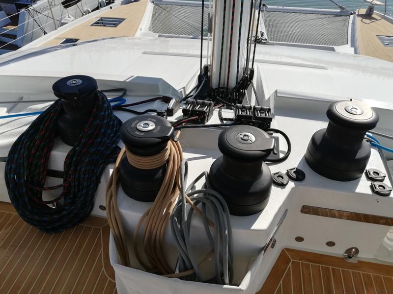 Book yachts online - catamaran - Fountaine Pajot Alegria 67 - Isola - rent