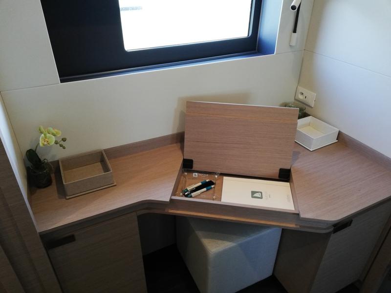 Book yachts online - catamaran - Fountaine Pajot Alegria 67 - Isola - rent