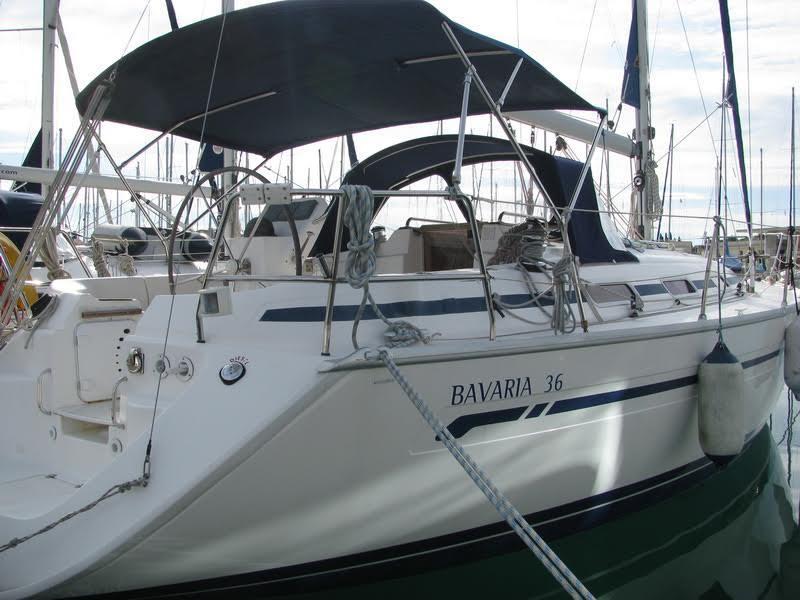 Book yachts online - sailboat - Bavaria 36 - Diana - rent