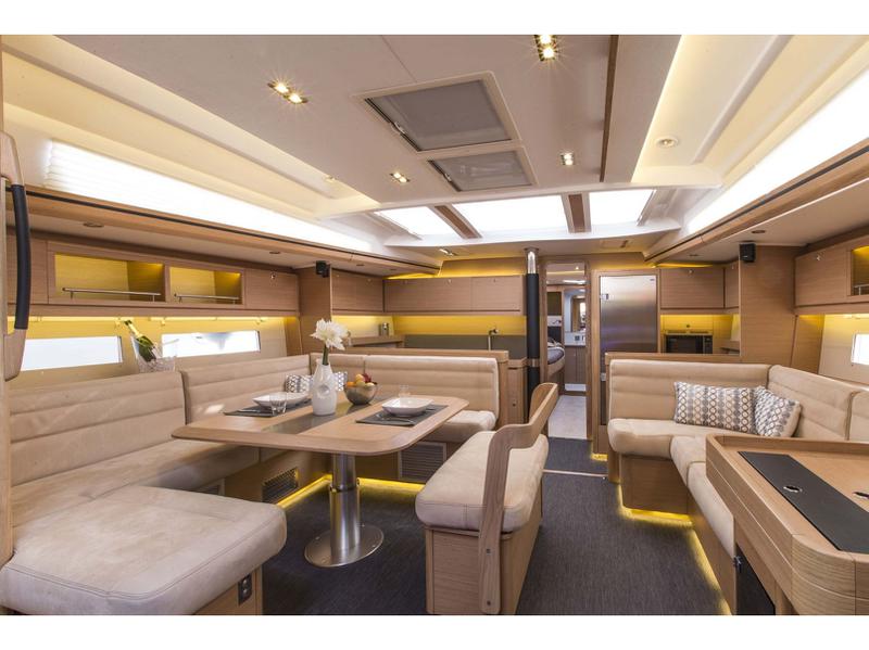 Book yachts online - sailboat - Dufour 56 Exclusive - INVICTUS - rent