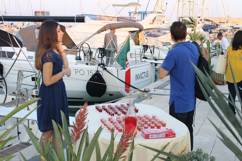 Book yachts online - sailboat - Dufour 56 Exclusive - INVICTUS - rent