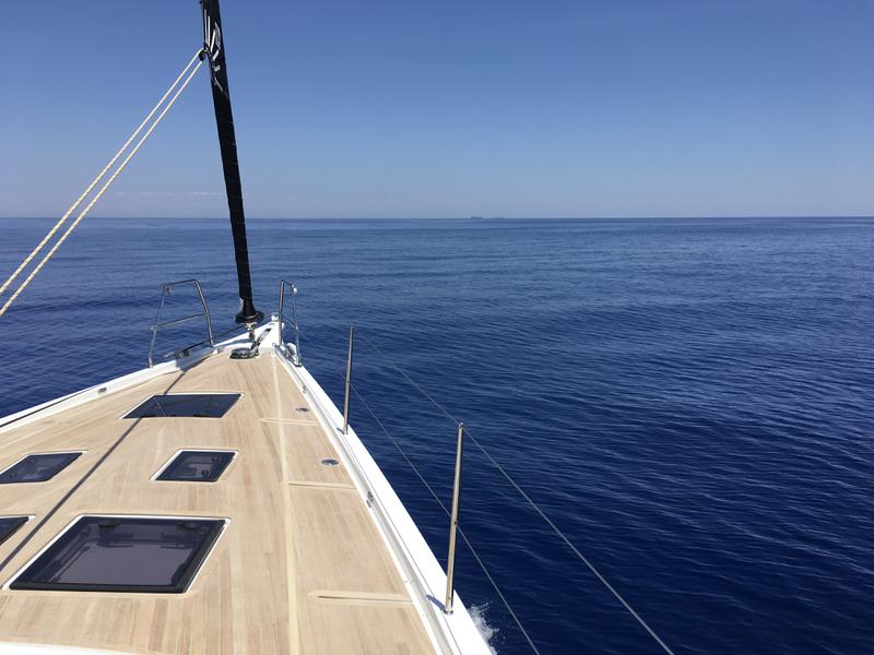 Book yachts online - sailboat - Dufour 56 Exclusive - INVICTUS - rent