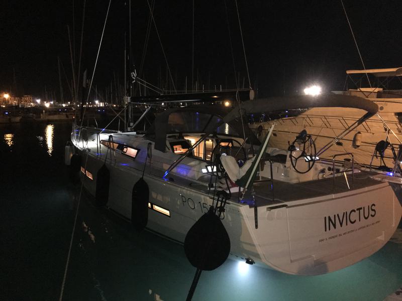 Book yachts online - sailboat - Dufour 56 Exclusive - INVICTUS - rent