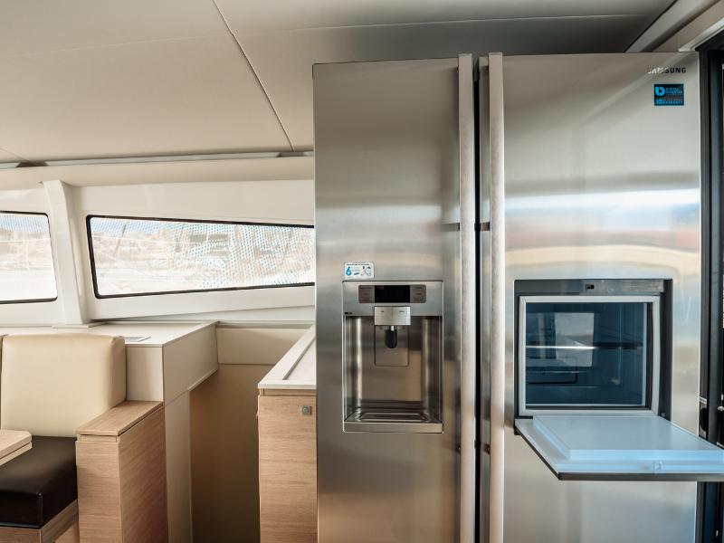 Book yachts online - catamaran - Bali 4.5 - Butterfly - rent