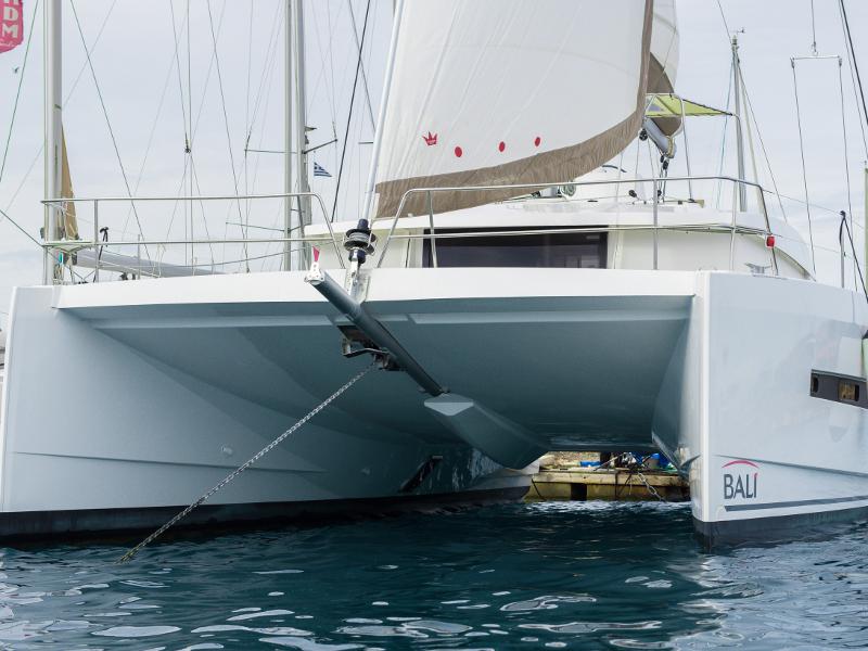 Book yachts online - catamaran - Bali 4.5 - Butterfly - rent