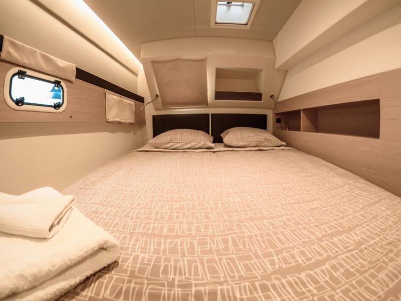 Book yachts online - catamaran - Bali 4.5 - Butterfly - rent