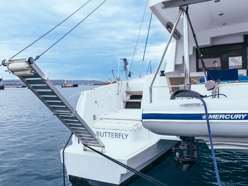 Book yachts online - catamaran - Bali 4.5 - Butterfly - rent