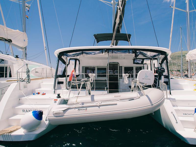 Book yachts online - catamaran - Lagoon 450  Flybridge - Rakhel - rent