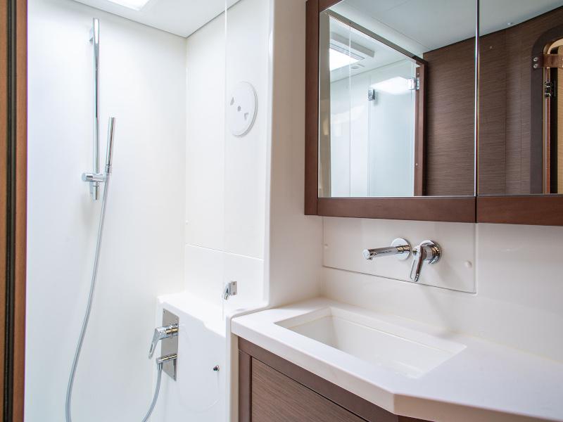 Book yachts online - catamaran - Lagoon 450 Sport - Hanna I. - rent