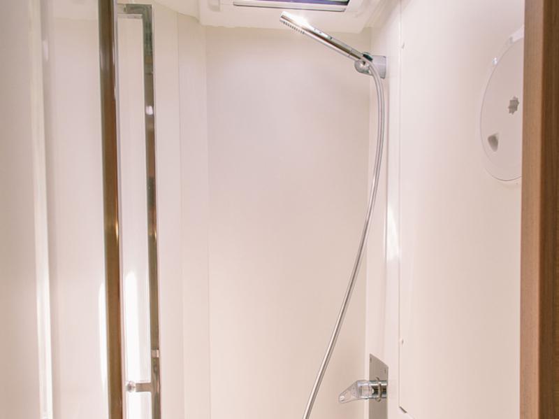 Book yachts online - catamaran - Lagoon 39 - Daniela - rent