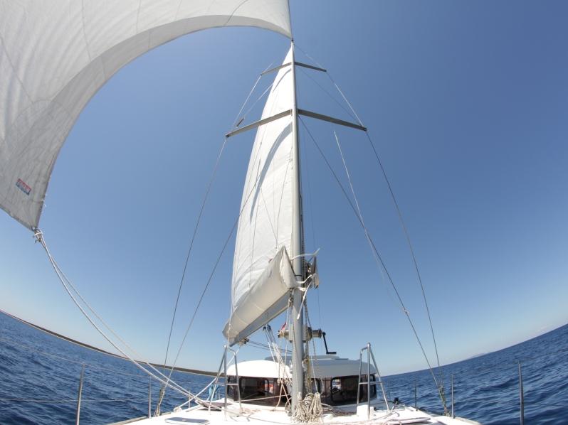 Book yachts online - sailboat - Dufour Atoll 6 - Nephele - rent
