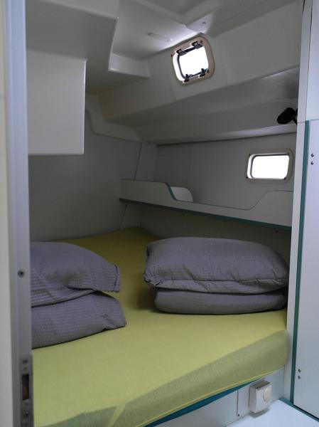 Book yachts online - sailboat - Dufour Atoll 6 - The Big One - rent