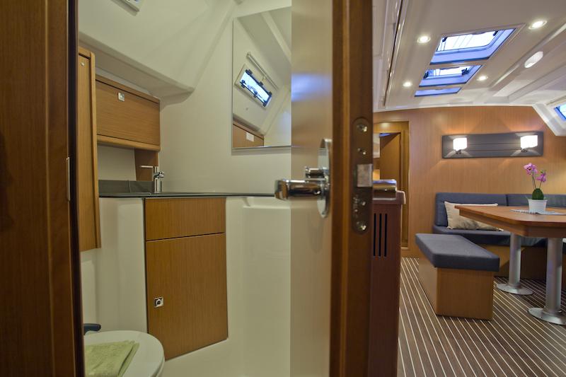 Book yachts online - sailboat - Bavaria 46 Cruiser - Avatar - rent
