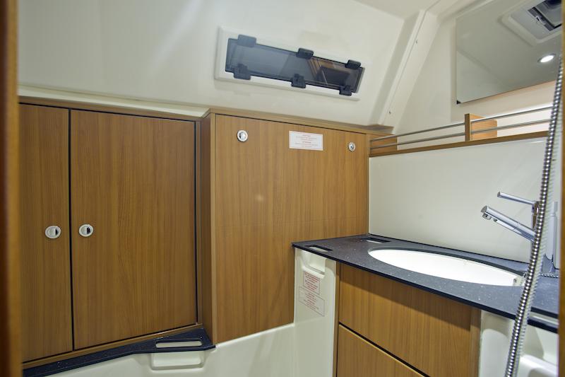 Book yachts online - sailboat - Bavaria 36 Cruiser - Mystic - rent