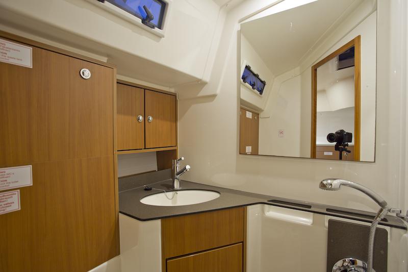 Book yachts online - sailboat - Bavaria 45 - Bonata - rent