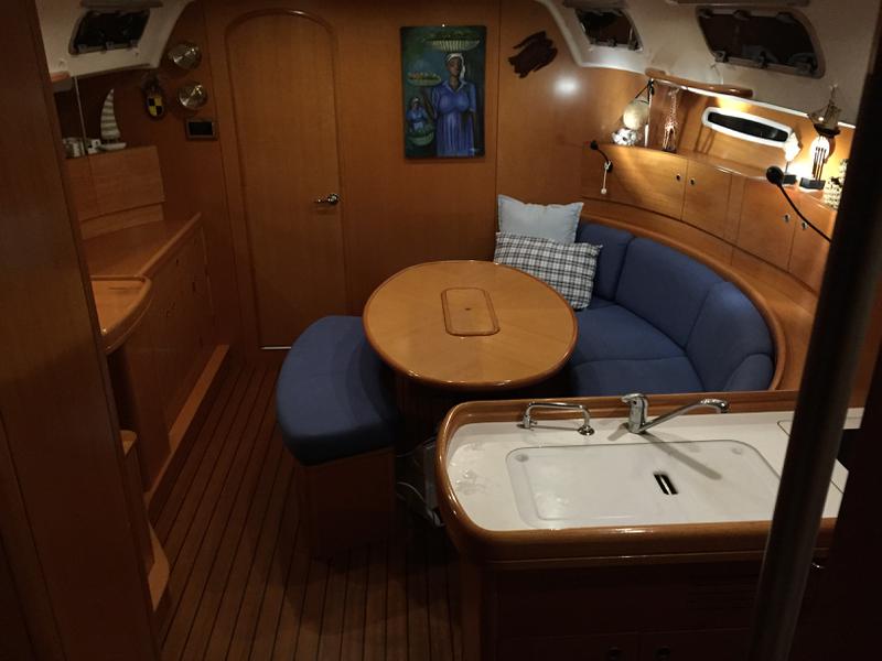 Book yachts online - sailboat - First 44.7 - Serenity - rent