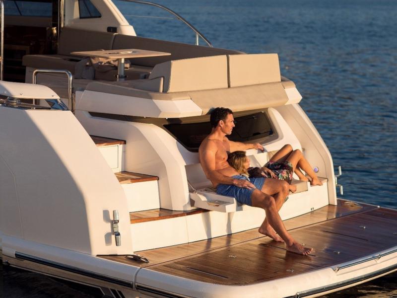Book yachts online - motorboat - Fairline Squadron 53 - Squadron 53 - rent