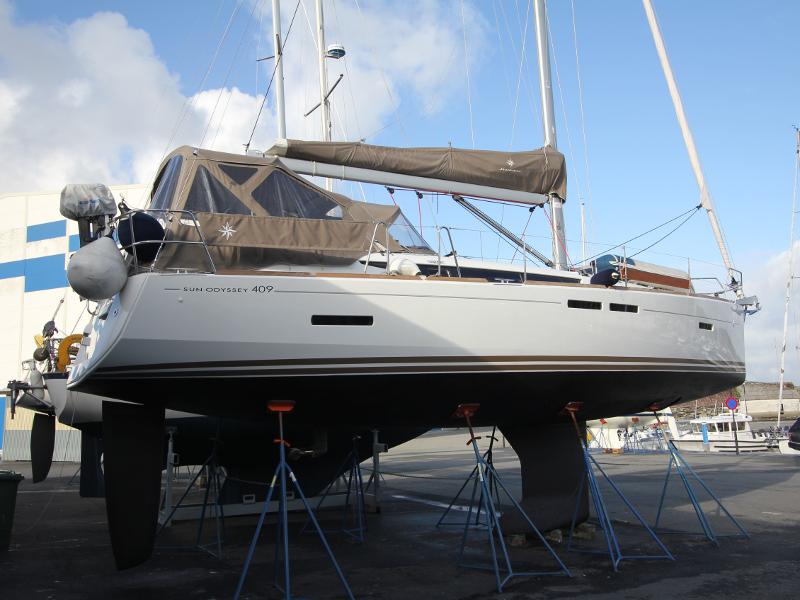 Book yachts online - sailboat - Sun Odyssey 409 - Vivace - rent