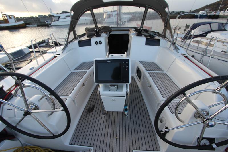 Book yachts online - sailboat - Sun Odyssey 409 - Vivace - rent