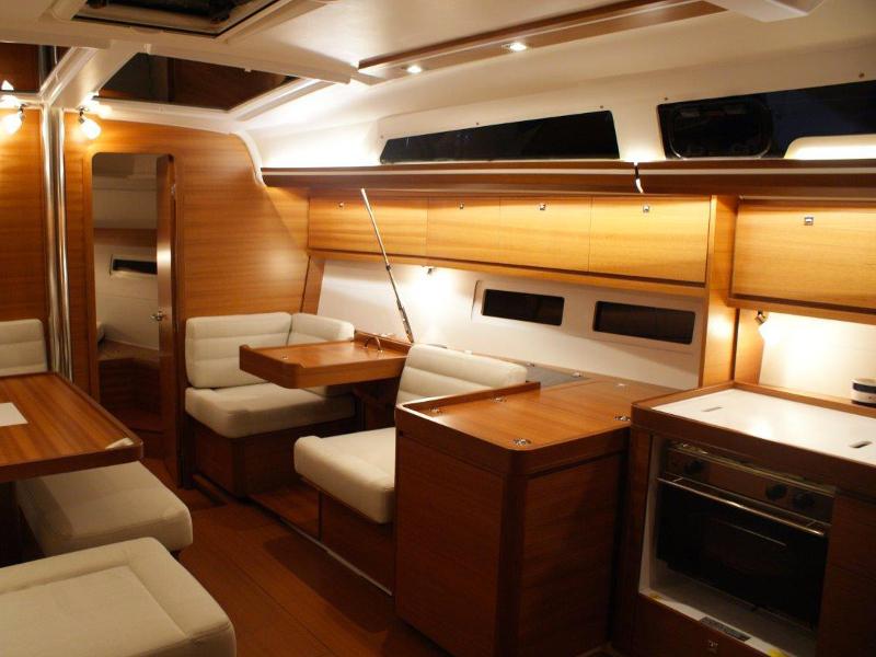 Book yachts online - sailboat - Dufour 410 Grand Large - Sjarm - rent