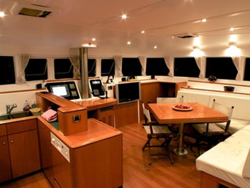 Book yachts online - catamaran - Lagoon 500 - Lepanto - rent