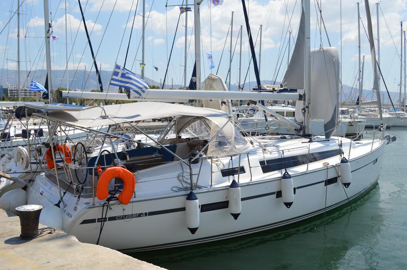 Book yachts online - sailboat - Bavaria Cruiser 41 - Dionysis - rent