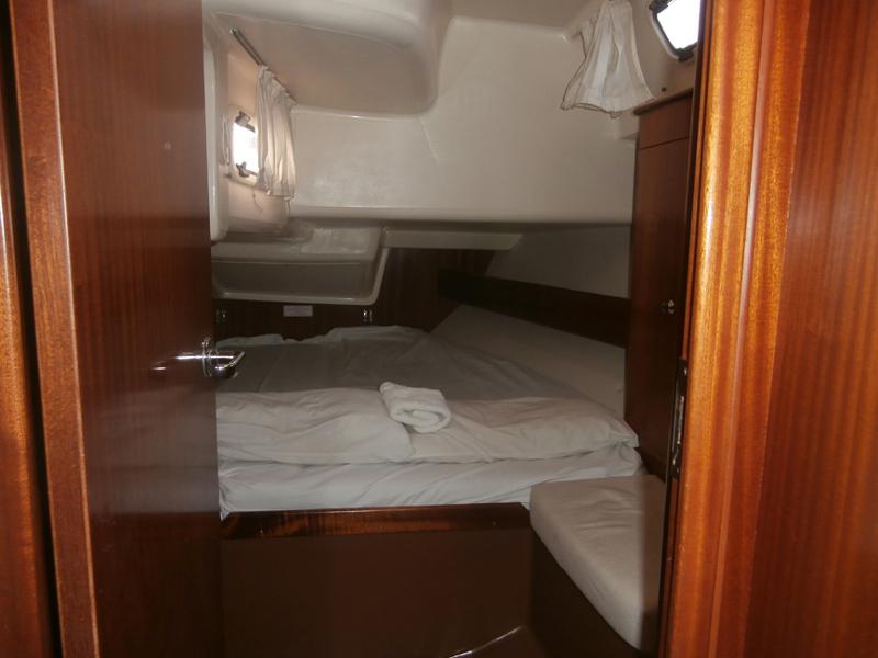 Book yachts online - sailboat - Bavaria 44 - Mystique - rent