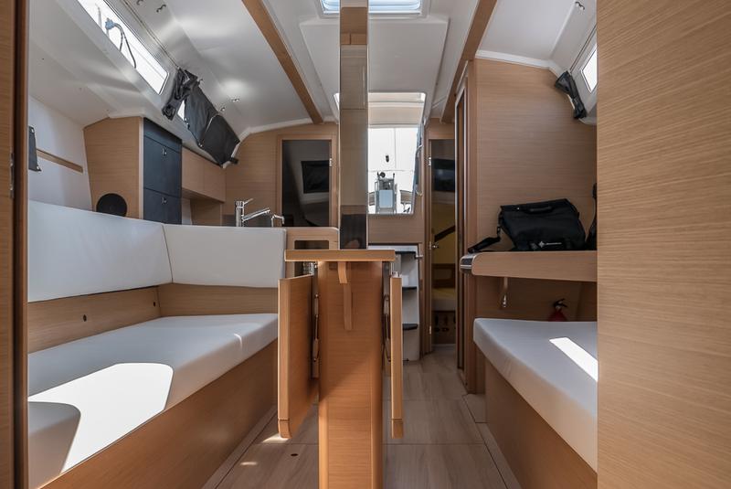 Book yachts online - sailboat - Sun Odyssey 349 - Bizzarra - rent