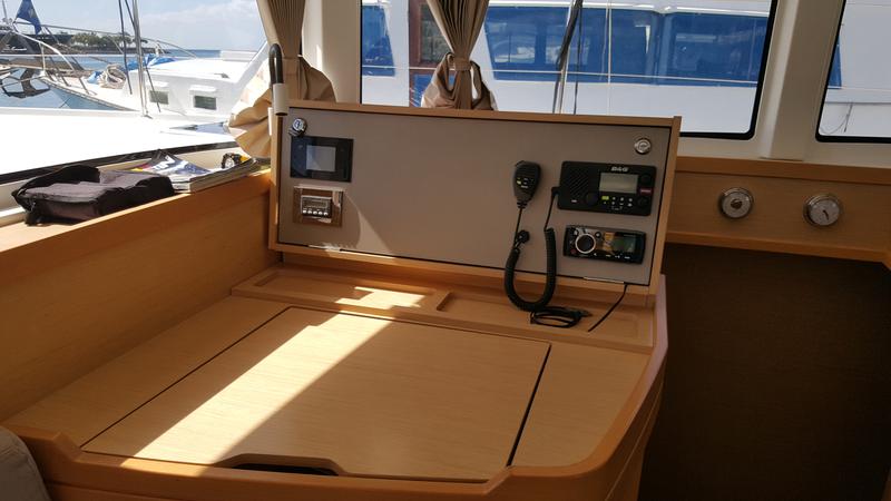 Book yachts online - catamaran - Lagoon 42 - Beta Persei II (A/C, WM, Generator, Inverter) - rent