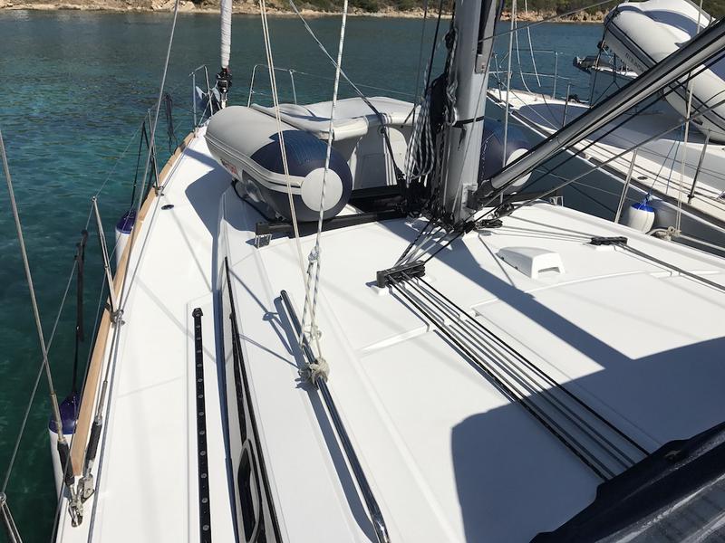 Book yachts online - sailboat - Oceanis 38.1 - Denebola I - rent