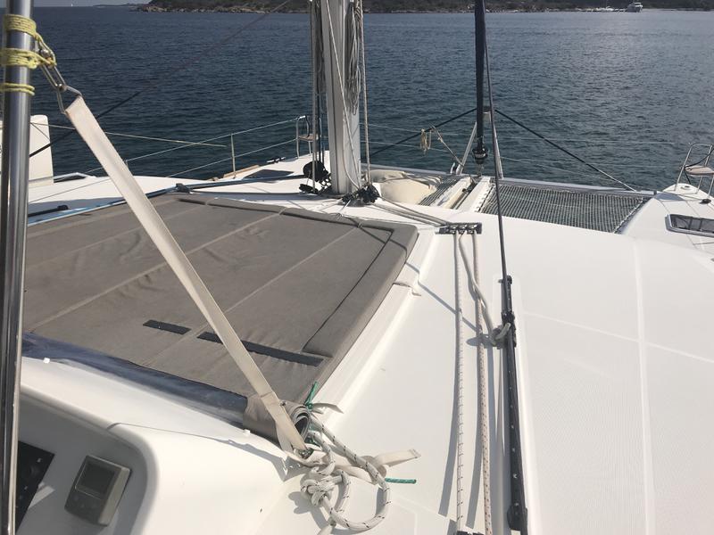 Book yachts online - catamaran - Lagoon 450F - Kaus Australis (A/C, WM, Generator, Inverter) - rent