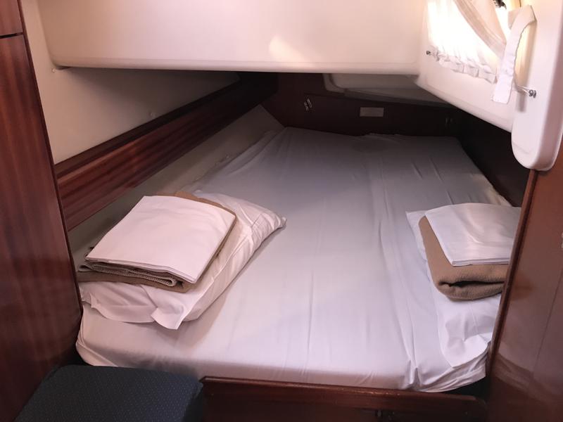 Book yachts online - sailboat - Bavaria 44 - Arcturus - rent