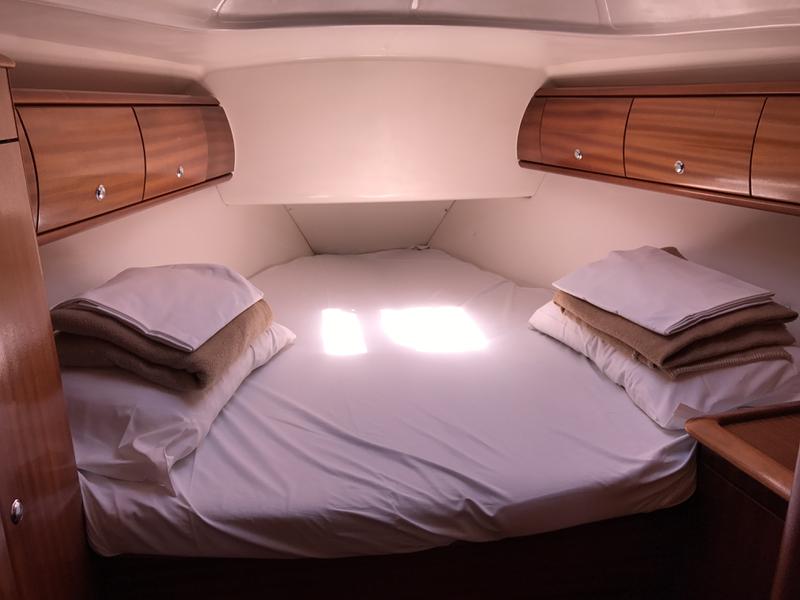 Book yachts online - sailboat - Bavaria 44 - Arcturus - rent