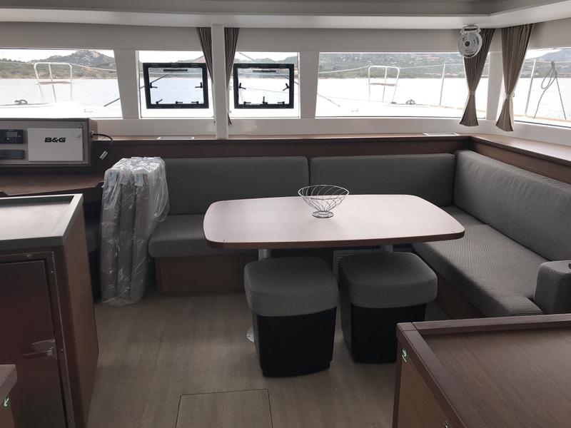 Book yachts online - catamaran - Lagoon 450F - Rigel Kentaurus (MAR) - rent