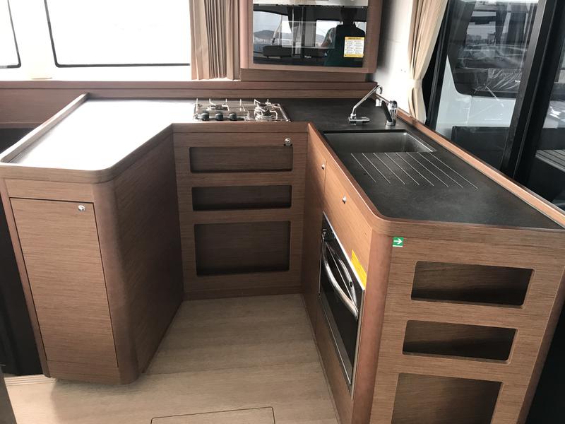 Book yachts online - catamaran - Lagoon 42 - Beta Serpentis (A/C, WM, Generator, Inverter) - rent