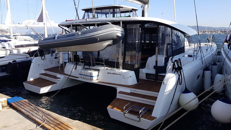 Book yachts online - catamaran - Lagoon 42 - Beta Serpentis (A/C, WM, Generator, Inverter) - rent