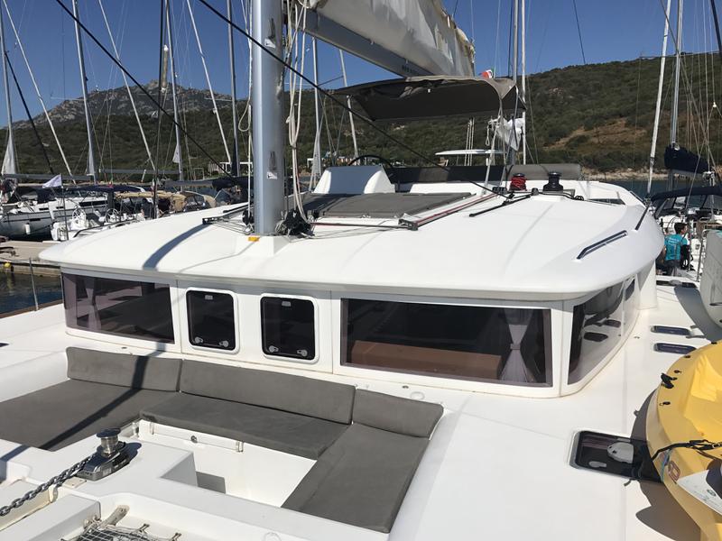 Book yachts online - catamaran - Lagoon 450F - Only Blue (WM, Generator, Inverter, Fans) - rent