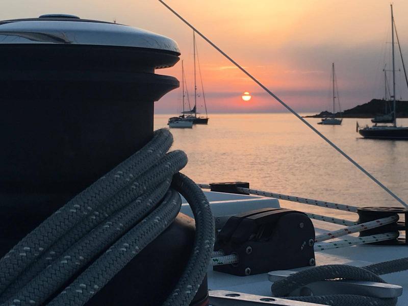 Book yachts online - catamaran - Lagoon 620 - Blue Eclipse - rent