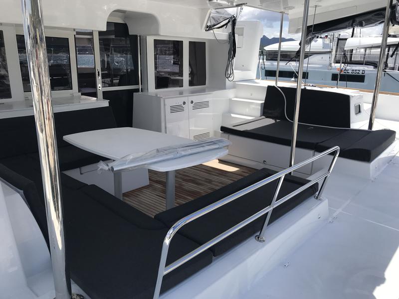 Book yachts online - catamaran - Lagoon 450F - Rigel Kentaurus (SXM) - rent