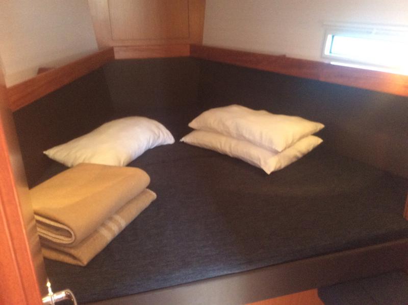 Book yachts online - sailboat - Bavaria Cr 37 - Elnath - rent