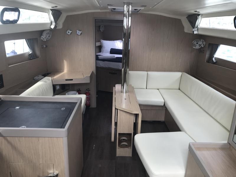 Book yachts online - sailboat - Oceanis 41.1 - Achemar - rent