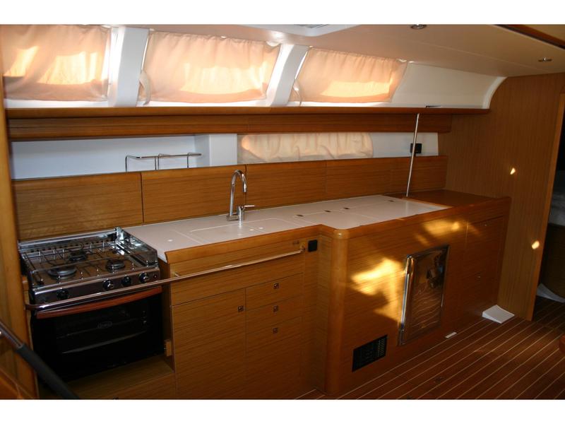 Book yachts online - sailboat - Sun Odyssey 44i - Alcor  - rent