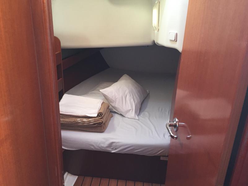 Book yachts online - sailboat - Oceanis Clipper 423 - Fomalhaut - rent