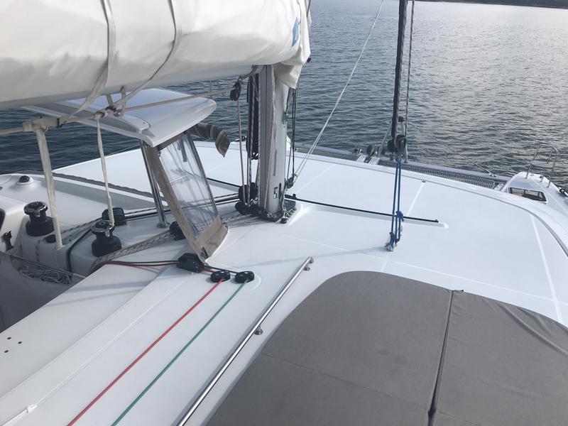 Book yachts online - catamaran - Lagoon 42 - Benetnash II (GND) (A/C, WM, Generator, Inverter) - rent