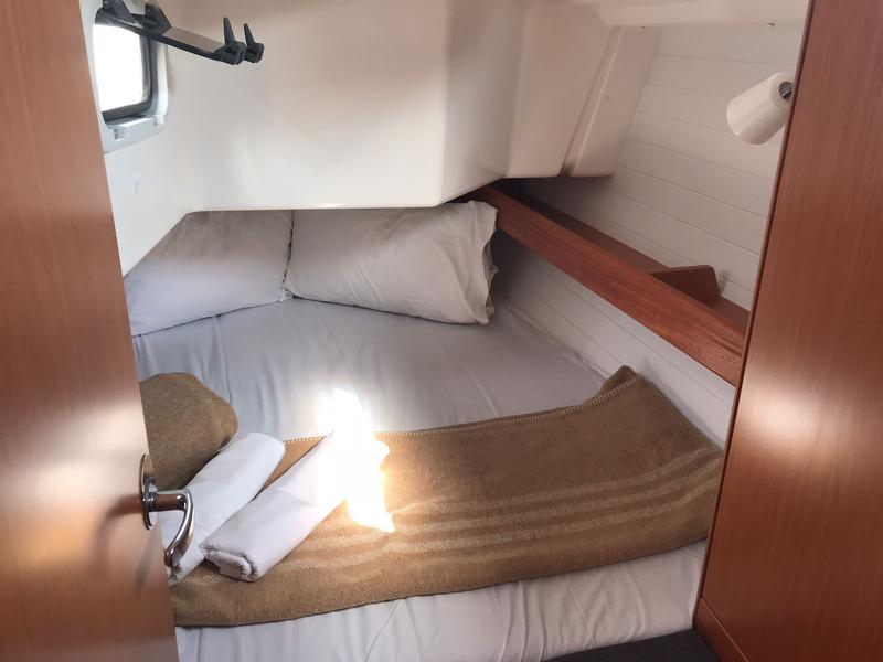 Book yachts online - sailboat - Bavaria Cr 34 - Pollux I - rent