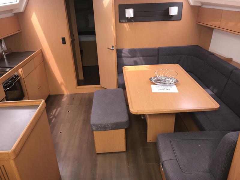 Book yachts online - sailboat - Bavaria Cr 46 - Albireo - rent