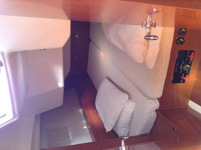 Book yachts online - sailboat - Oceanis 41 - Etamin I - rent